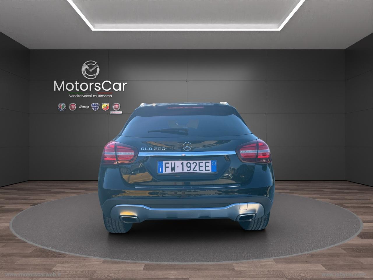 MERCEDES-BENZ GLA 200 Sport