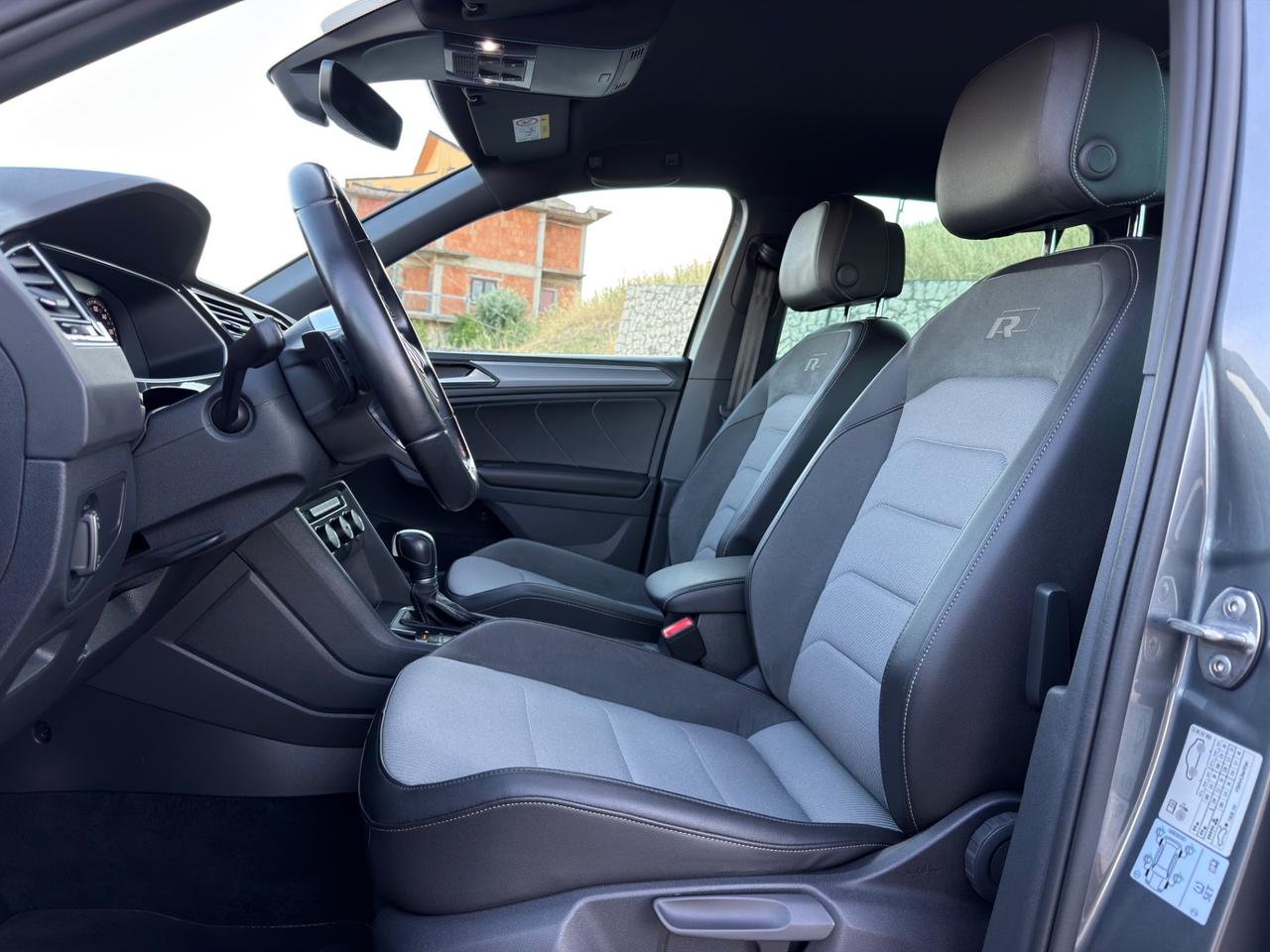 Volkswagen Tiguan 2.0 TDI 150cv DSG 4MOTION R-Line