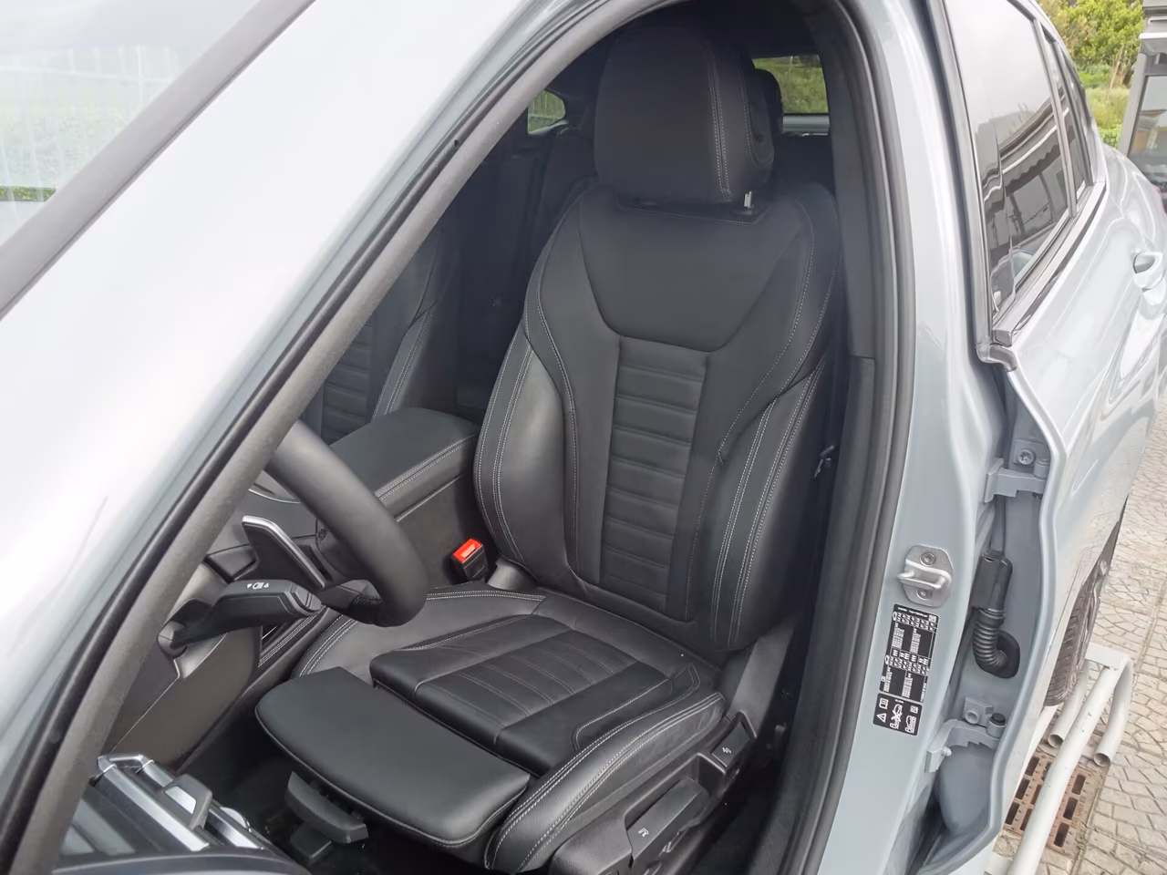 BMW X4 M Sport X Drive20d Hybrid