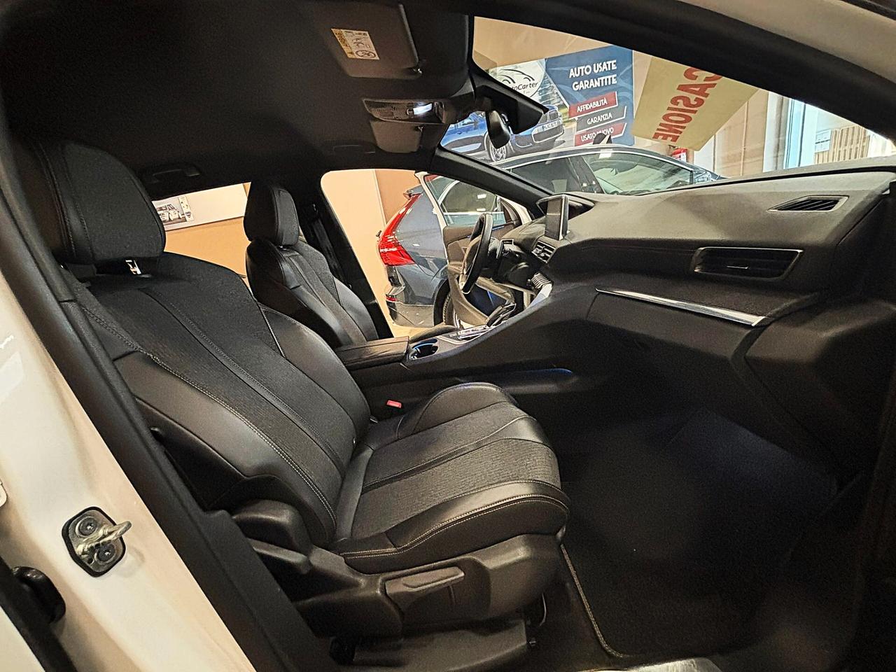 Peugeot 3008 1.6 Blue-HDI 120CV GT-LINE