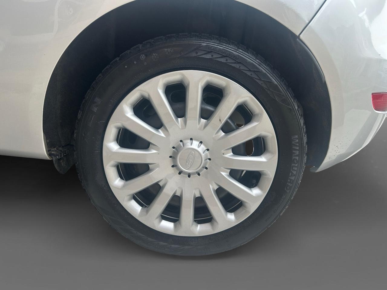 Ford Fiesta 1.5 TDCi 75CV 3 porte utilitaria neopatentati