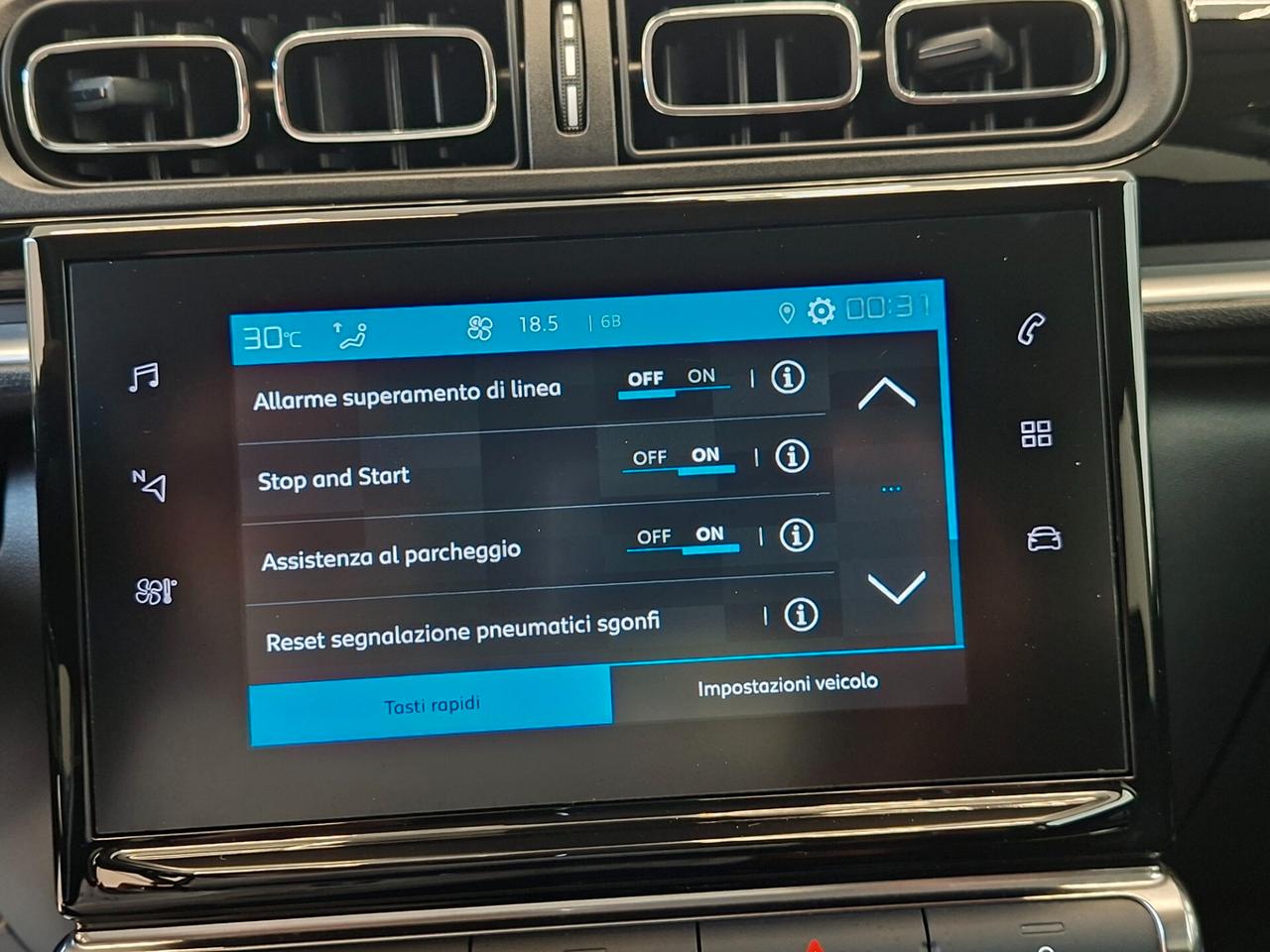 Citroen C3 PureTech 83 S&S Max con KM 15850 !!!