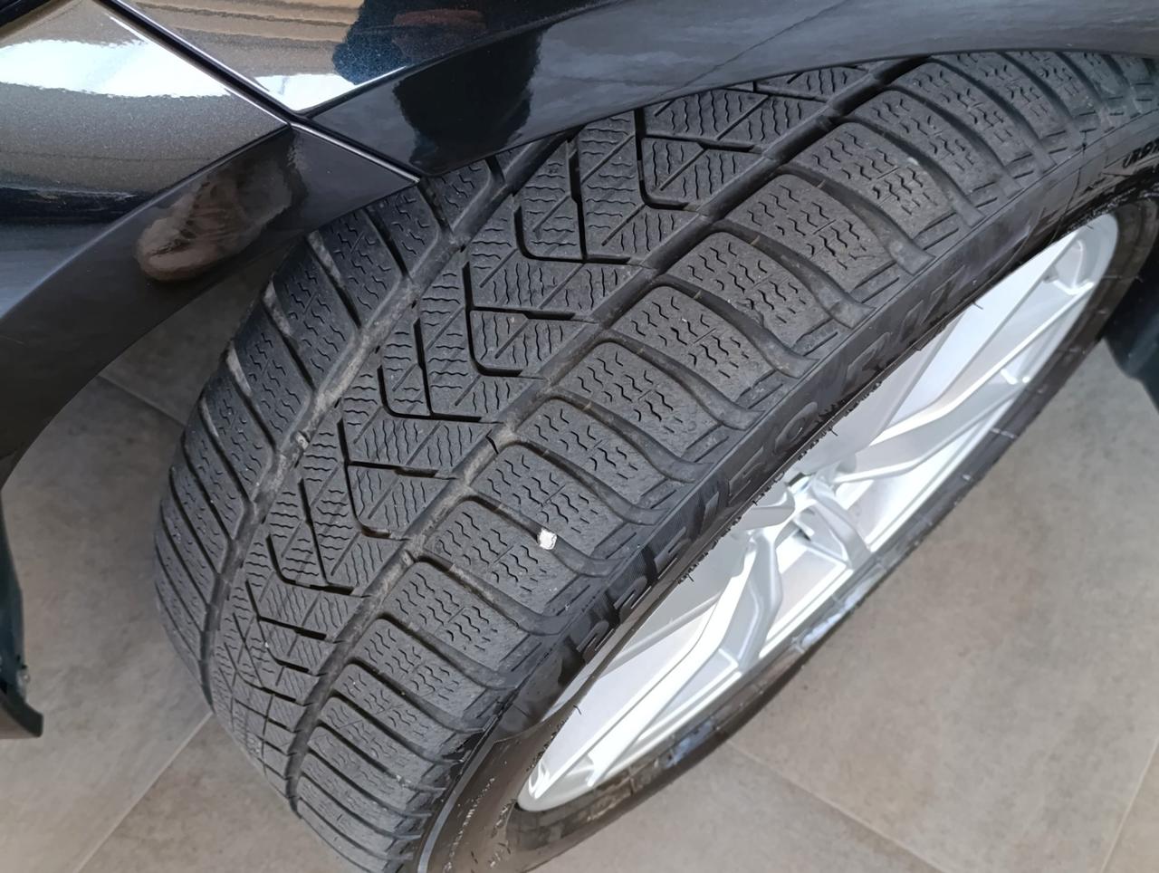 BMW 320 d Touring mhev 48V xdrive auto