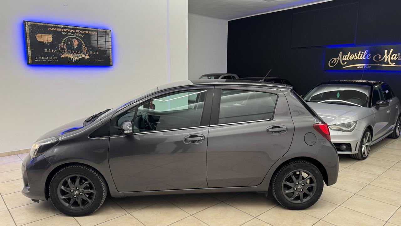 Toyota Yaris 1.4 D-4D 5 porte Lounge-2015