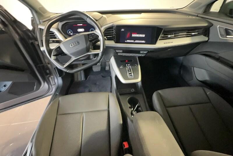 AUDI Q4 e-tron Q4 40 e-tron Business Advanced