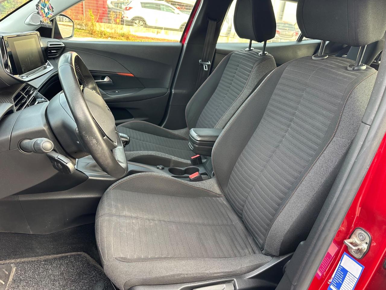 Peugeot 2008 PureTech 100 S&S Allure