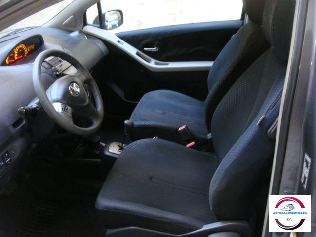 TOYOTA - Yaris - 1.3 3p. M-MT Sol
