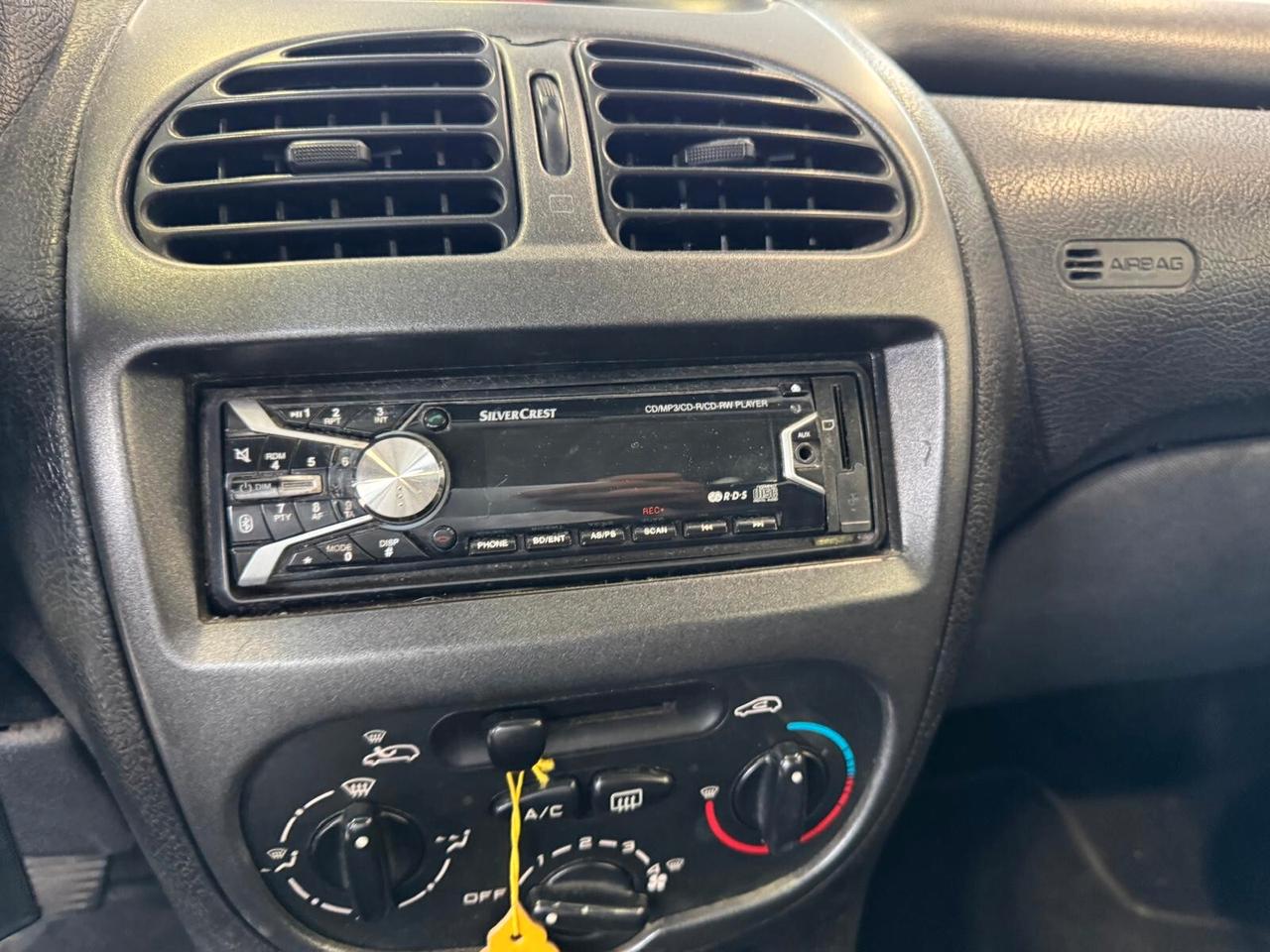 Peugeot 206 1.4 HDi 5p. Enfant Terrible
