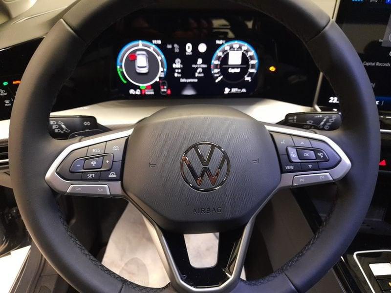 Volkswagen Golf 1.5 TSI eHybrid Style DSG