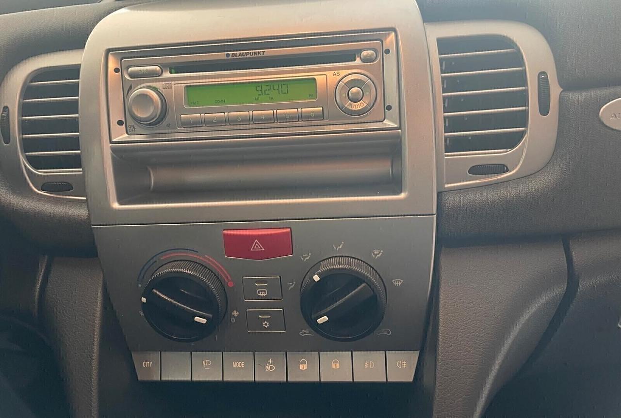 LANCIA YPSILON 1.2 60 CV "DA NEOPATENTATI"