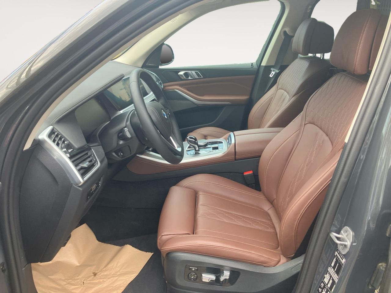 BMW X5 xdrive30d mhev 48V xLine auto