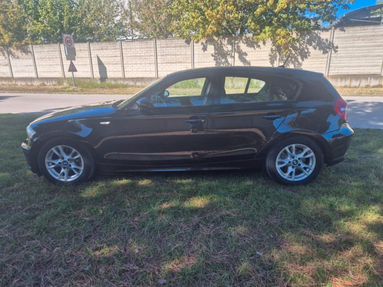Bmw 118 118d cat 5 porte Futura