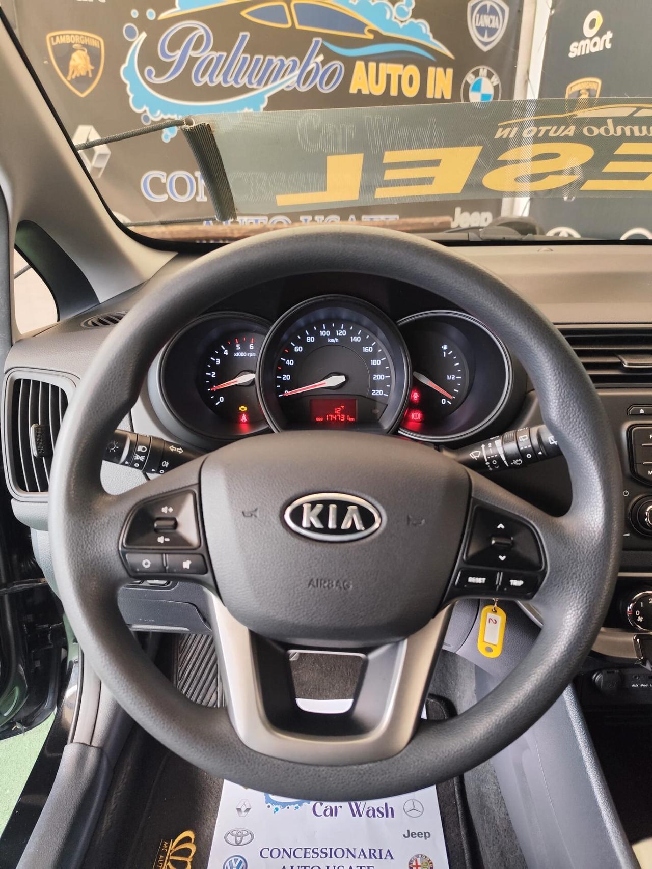 Kia Rio 1.1 CRDi WGT 5p. EX