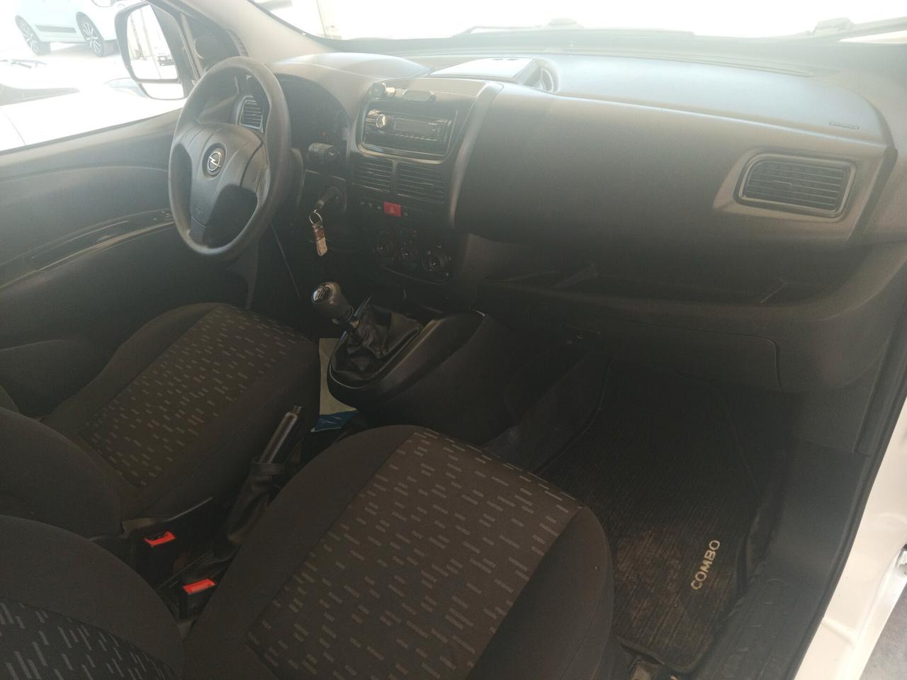 Combo 1.4 TURBO C.V 120 METANO MOTORE T- JET FIAT IL TOP QUAL PROVA