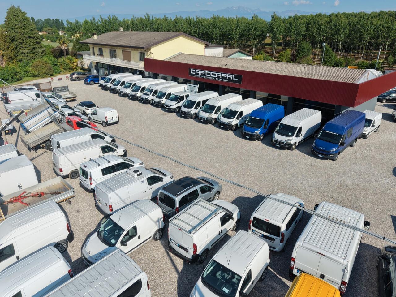 FURGONE FORD Transit Courier anno 2021