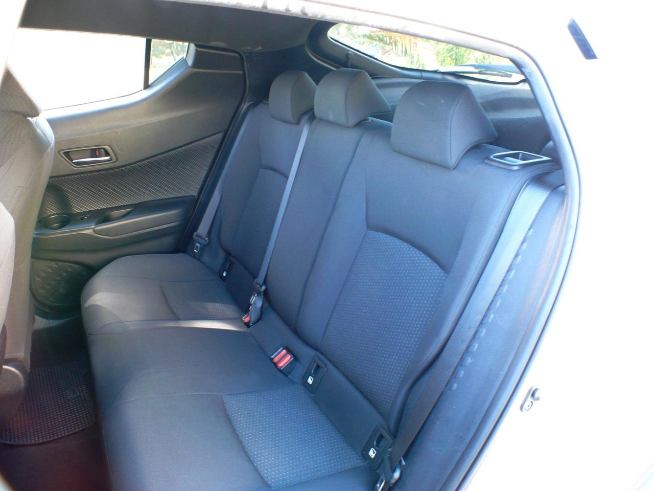 Toyota C-HR 1.8 Hybrid E-CVT Style (M1317)