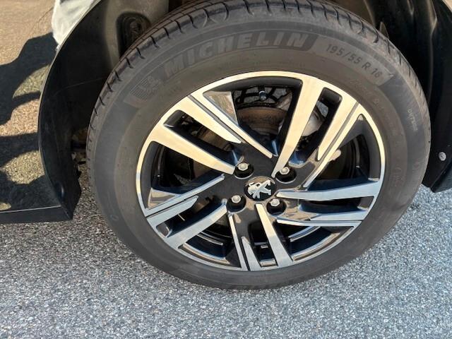 Peugeot 208 PureTech 100 Stop&Start 5 porte Allure Pack
