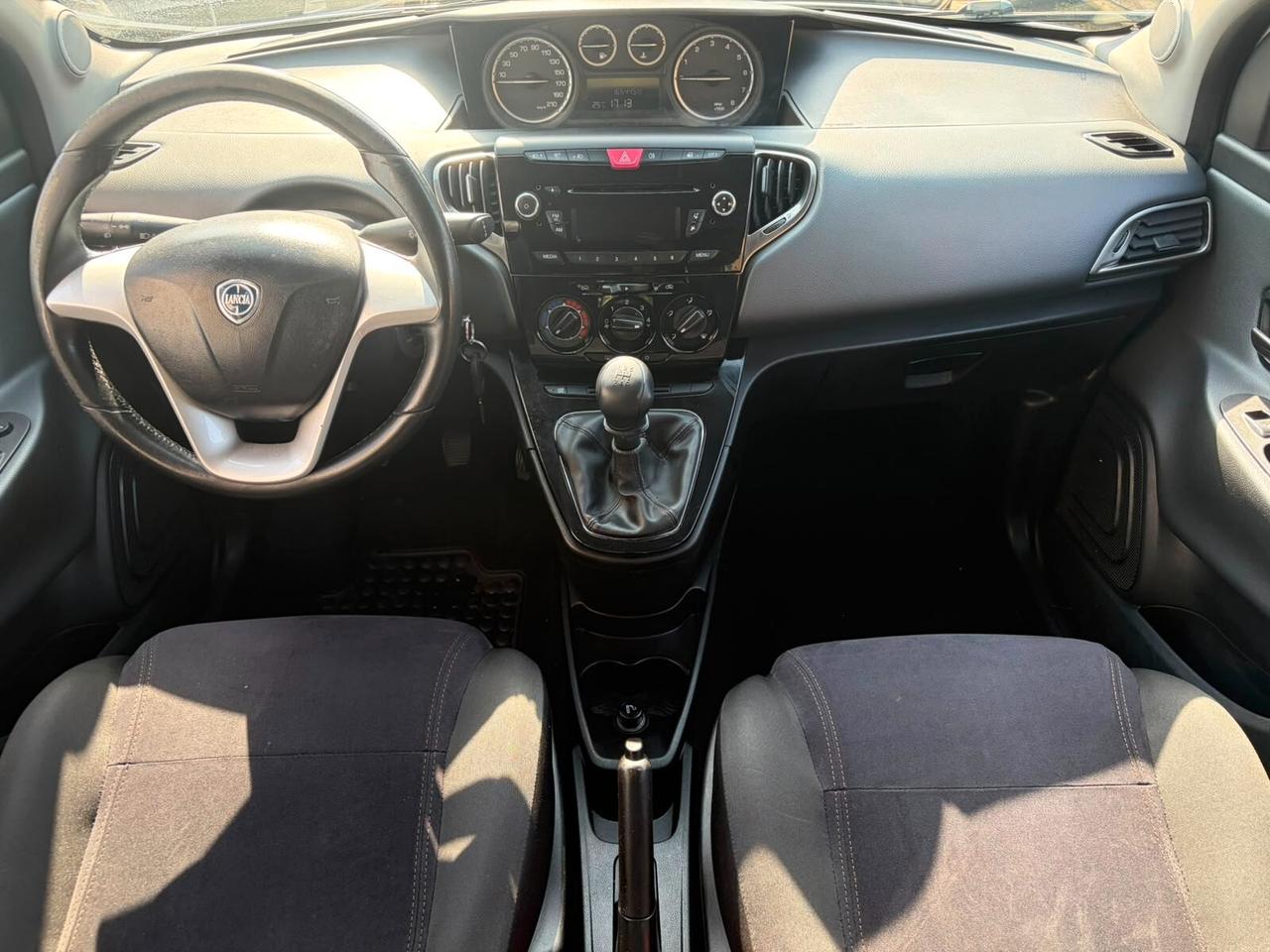 Lancia Ypsilon 1.2 69 CV 5 porte S&S Gold*EURO5*NEOPATENTATI
