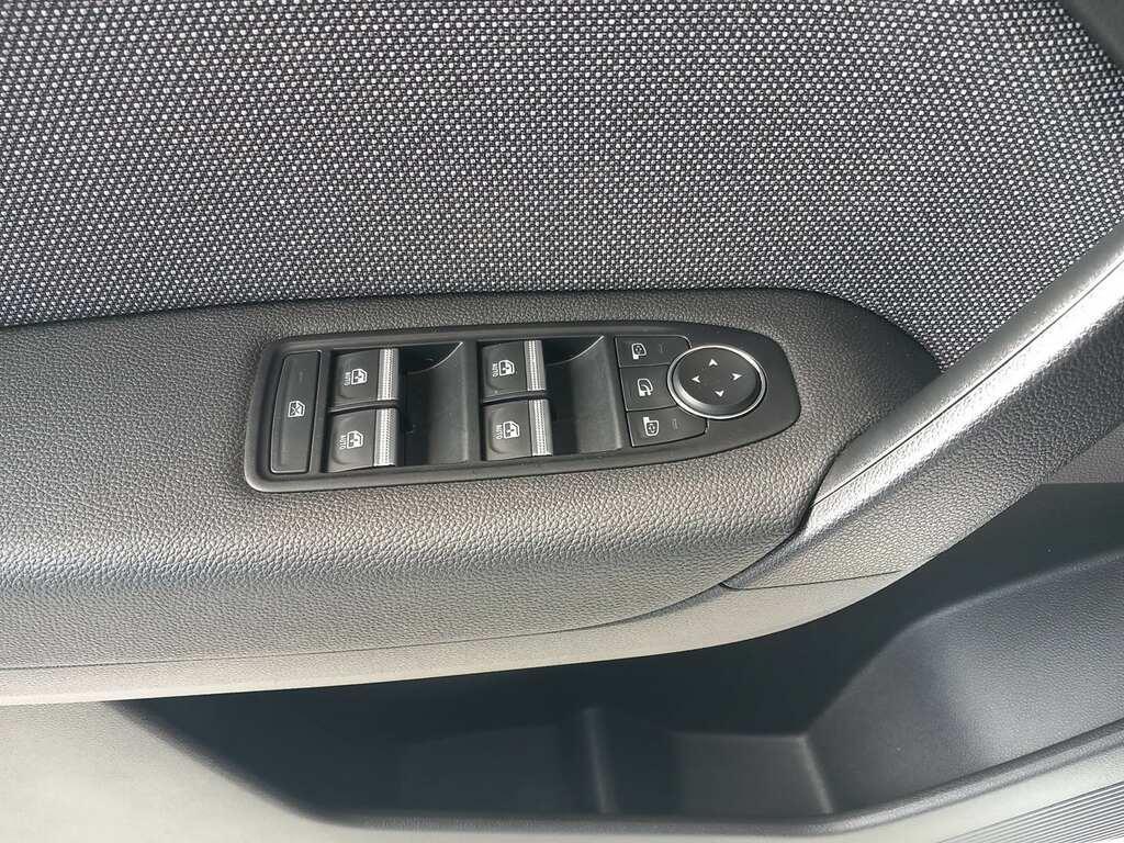 Renault Captur 1.6 E-Tech full hybrid Techno Auto