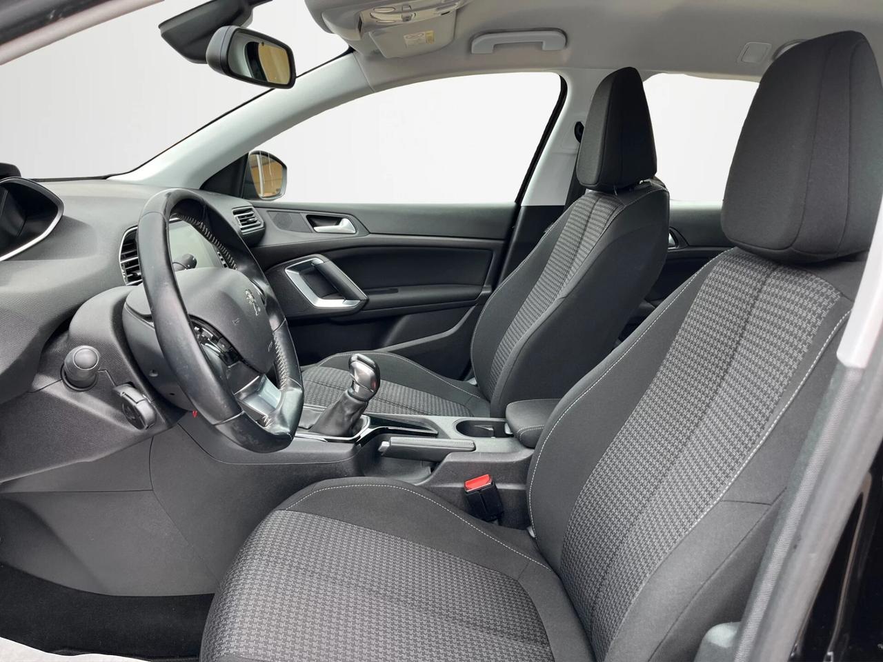 Peugeot 308 BlueHDi 130 S&S SW Business