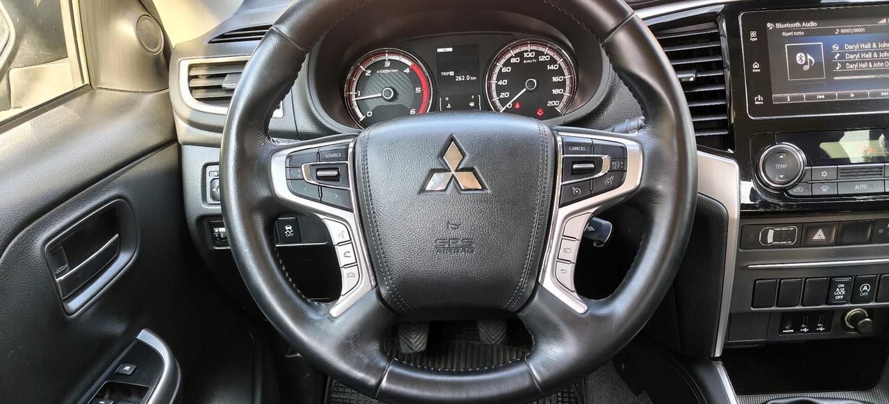 Mitsubishi L200 2.3D Double Cab 4x4 Intense Gancio