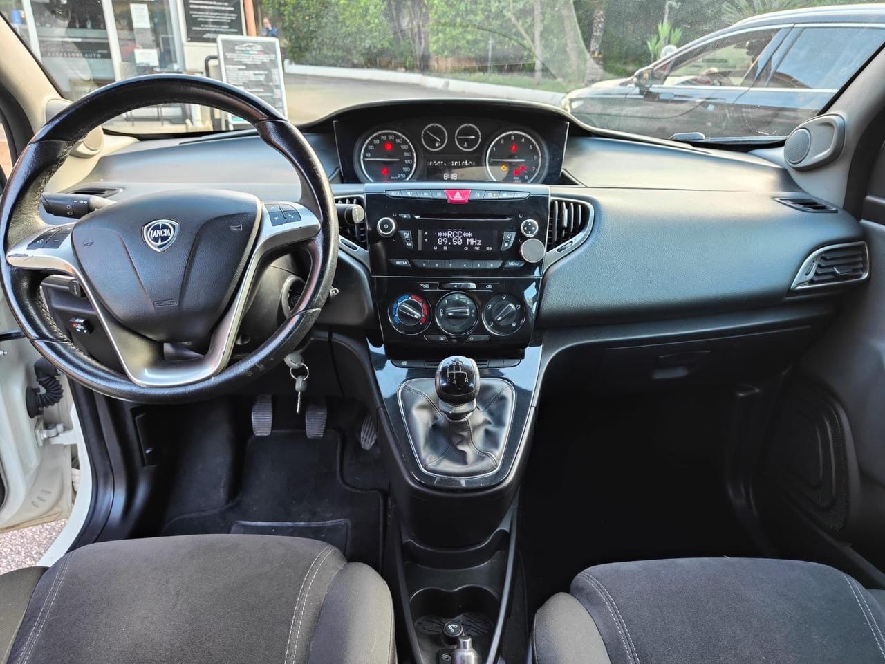 Lancia Ypsilon 1.2 69 CV 5 porte GPL Ecochic Gold