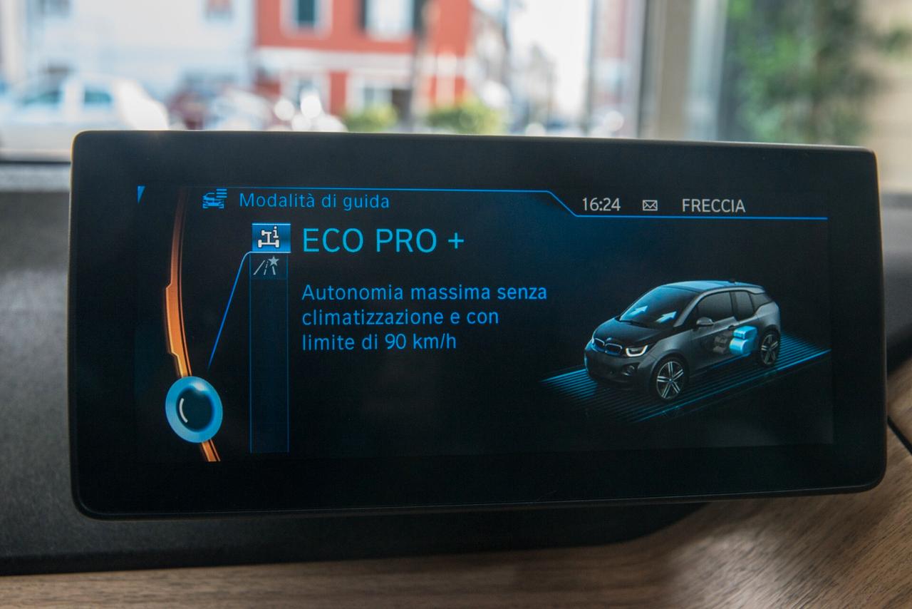 BMW i3 90AP CV170 ADVANTAGE OK NEOPATENTATI PELLE NAVI CERCHI 19 AUTOMATICO