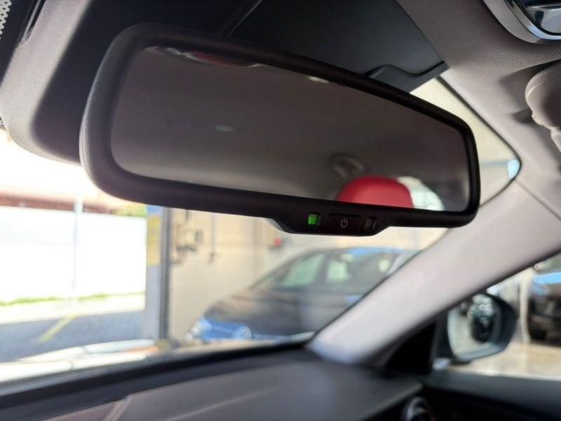 Alfa Romeo Stelvio 2.0 Turbo Benzina 280CV AT8 Q4 Executive