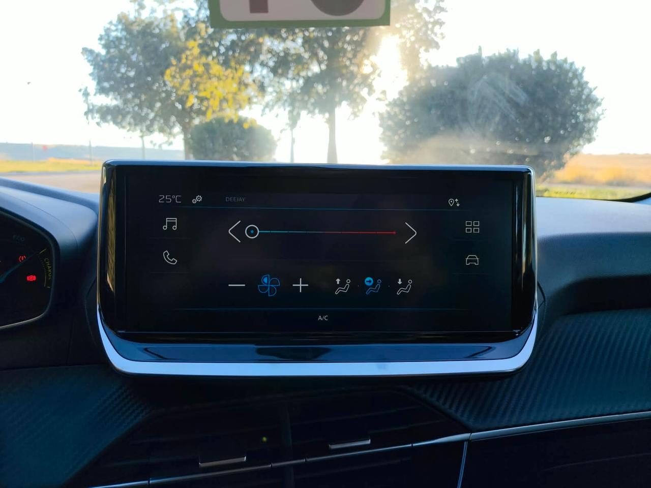 Peugeot 208 Hybrid 110 e-DCS6 Style