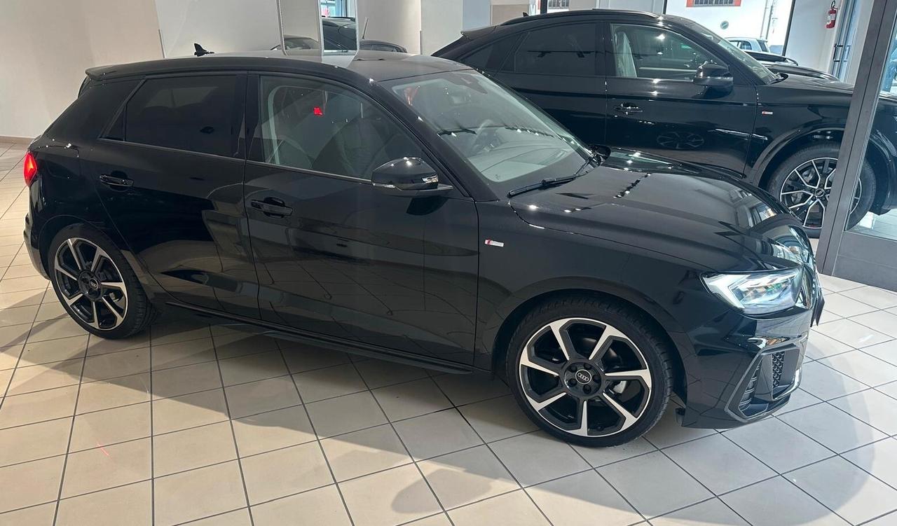 Audi A1 Sportback 30 1.0 tfsi Identity Black s-tronic