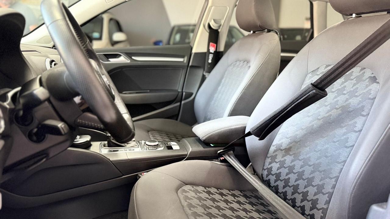 Audi A3 S-Line 1.6 TDI clean diesel S tronic Attraction