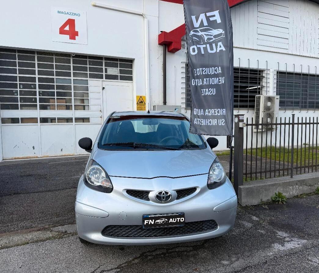 Toyota Aygo 1.0 12V VVT-i 5 porte Sound