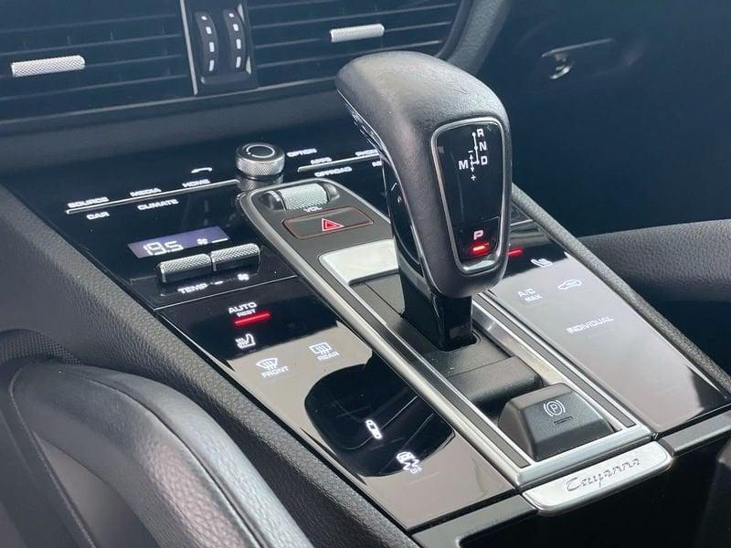 Porsche Cayenne Coupè 3.0 V6 E-Hybrid Platinum Edition