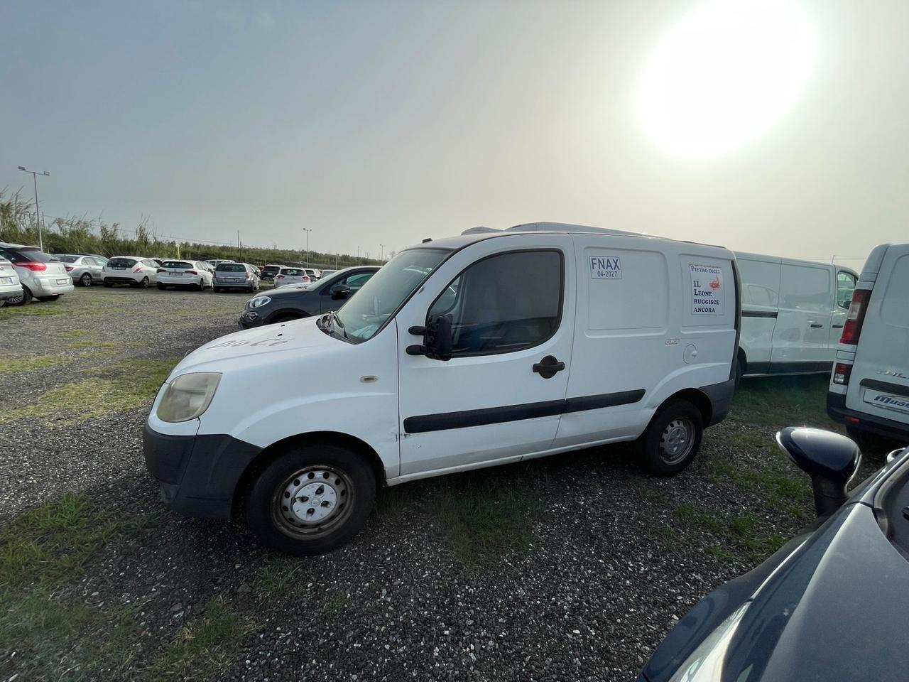 Fiat Doblò 1.9 MJT Coibentato con ATP VALIDA