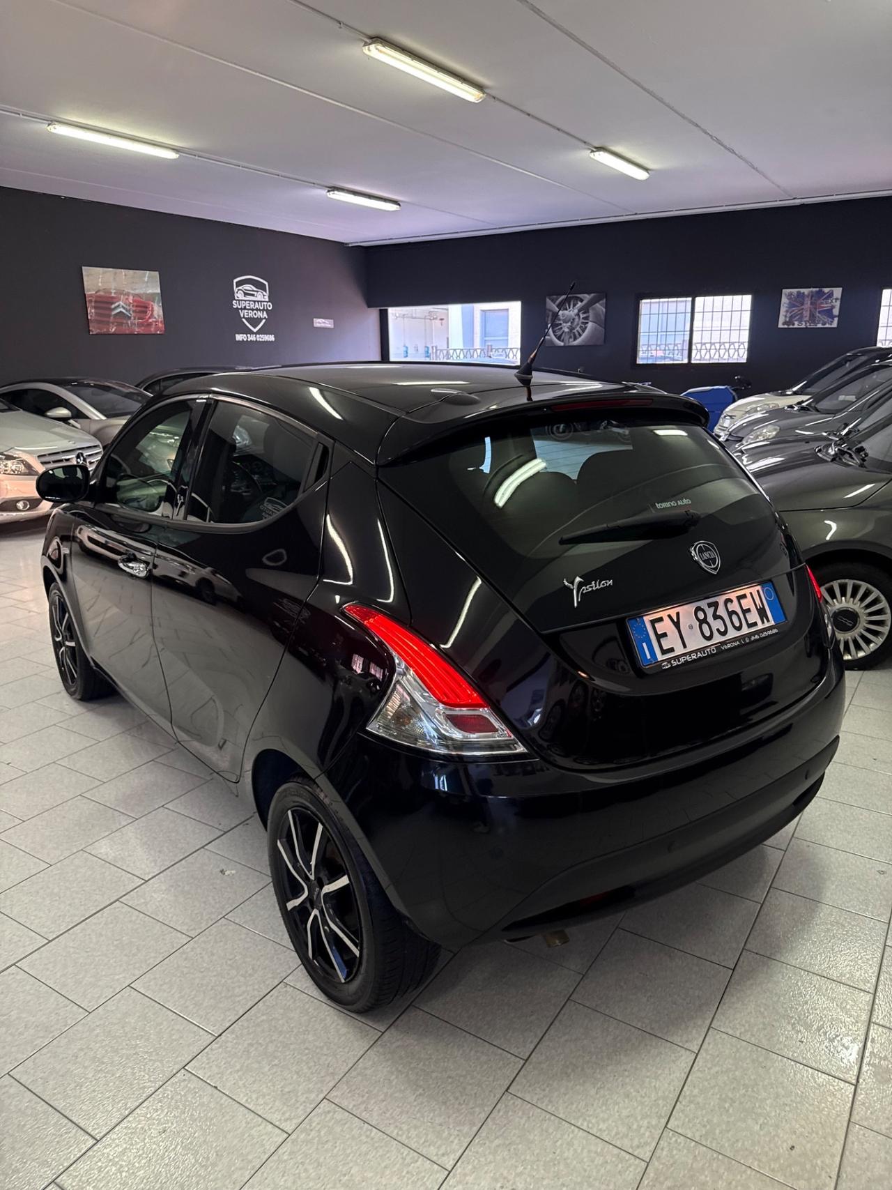 Lancia Ypsilon 1.3 MJT 16V 95 CV 5P SES ELLE