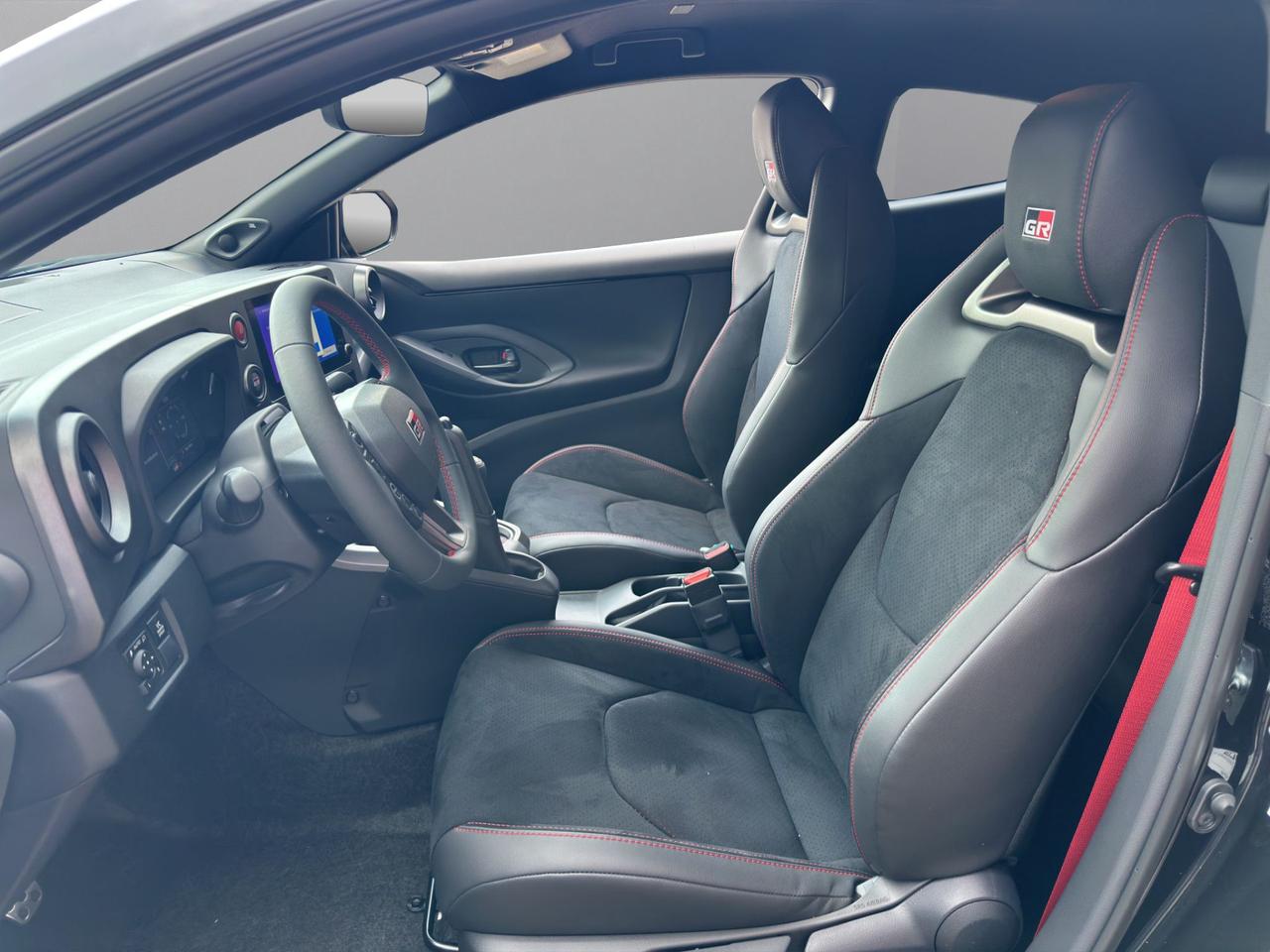 Toyota GR Yaris 1.6 Aero Performance imt-6