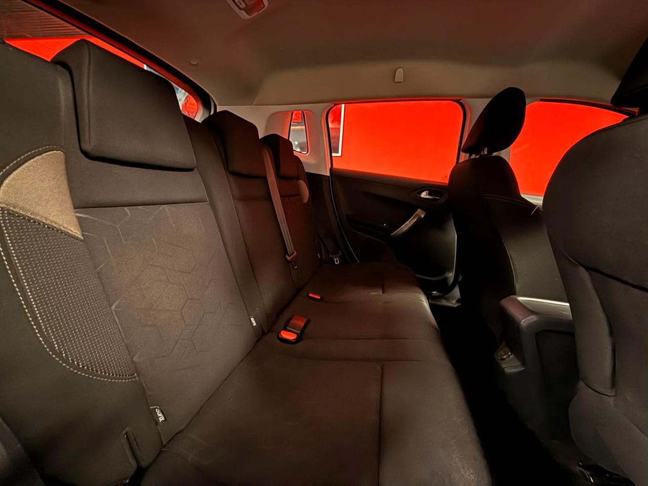 Peugeot 2008 1.6 e-HDi 92 CV Stop&Start Active