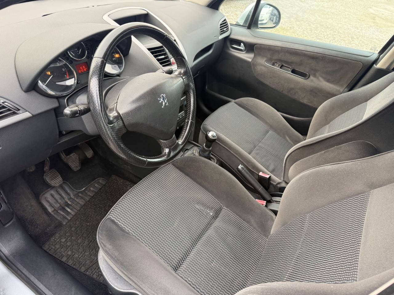 Peugeot 207 1.4 88CV 5p. XS