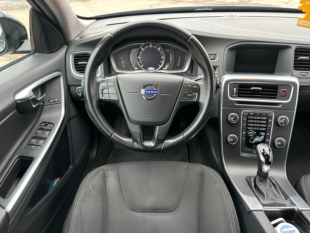 Volvo V60 Cross Country D3 Geartronic Business