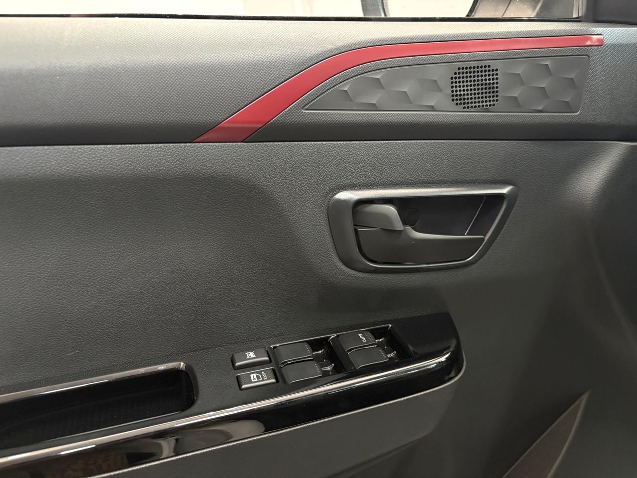 Cirelli 1 1.5 GPL di serie Premium 110cv 7 Posti - Cerchio 20'' - NUOVA