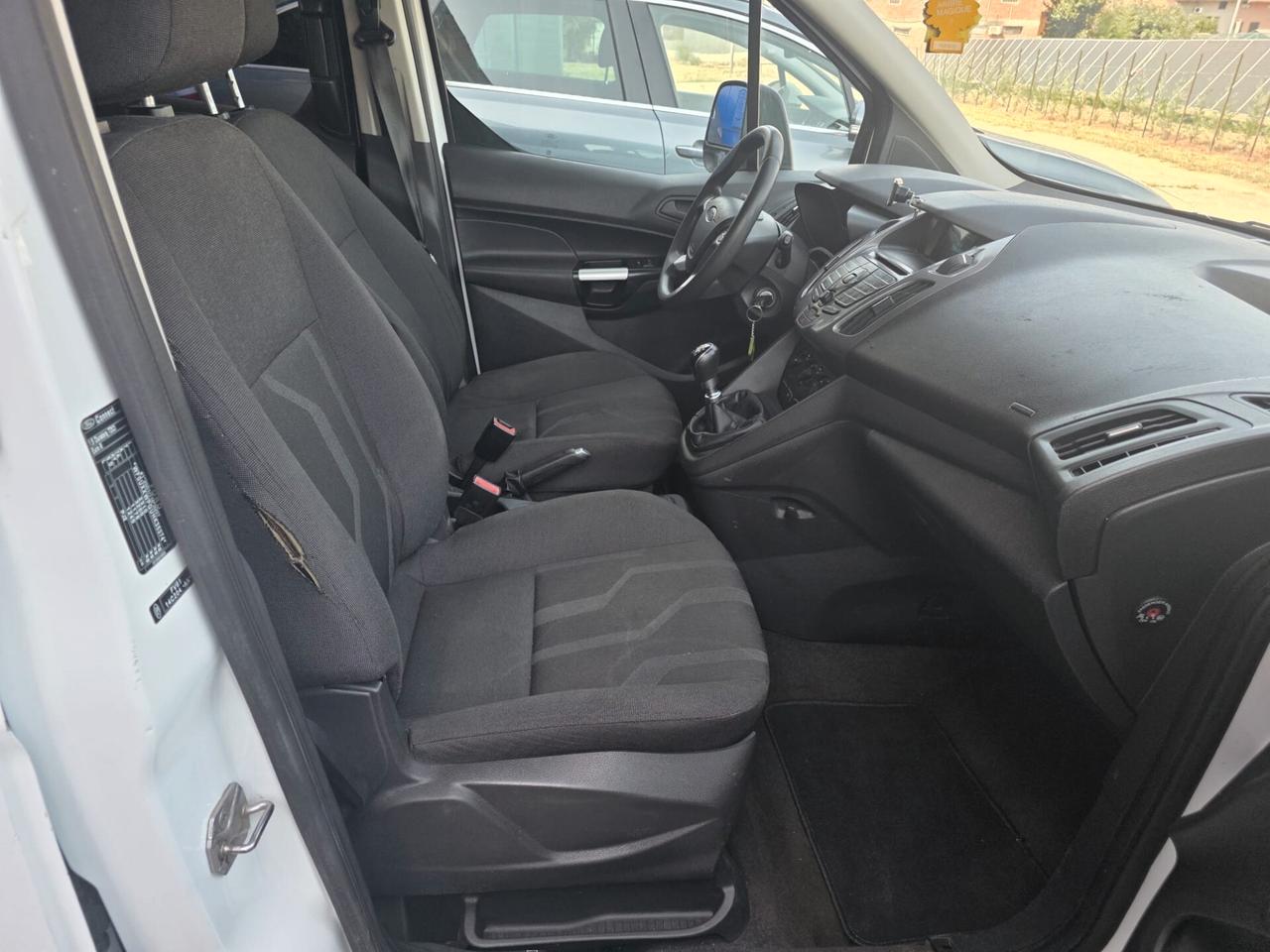 Ford Tourneo Connect Connect7 1.5 TDCi 120 CV Titanium