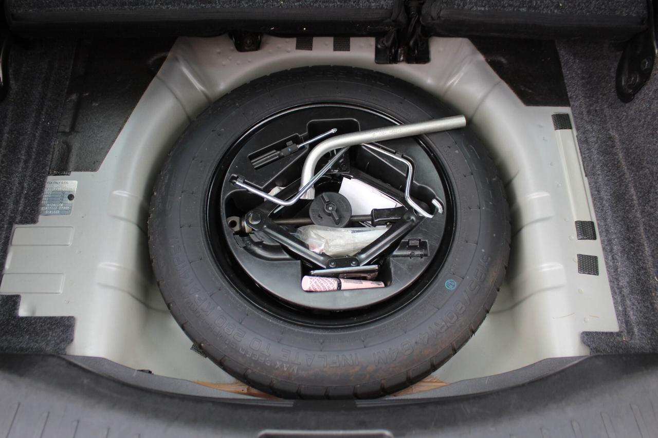 Lancia Ypsilon 1.0 FireFly 5 porte S&S Hybrid Ecochic Silver