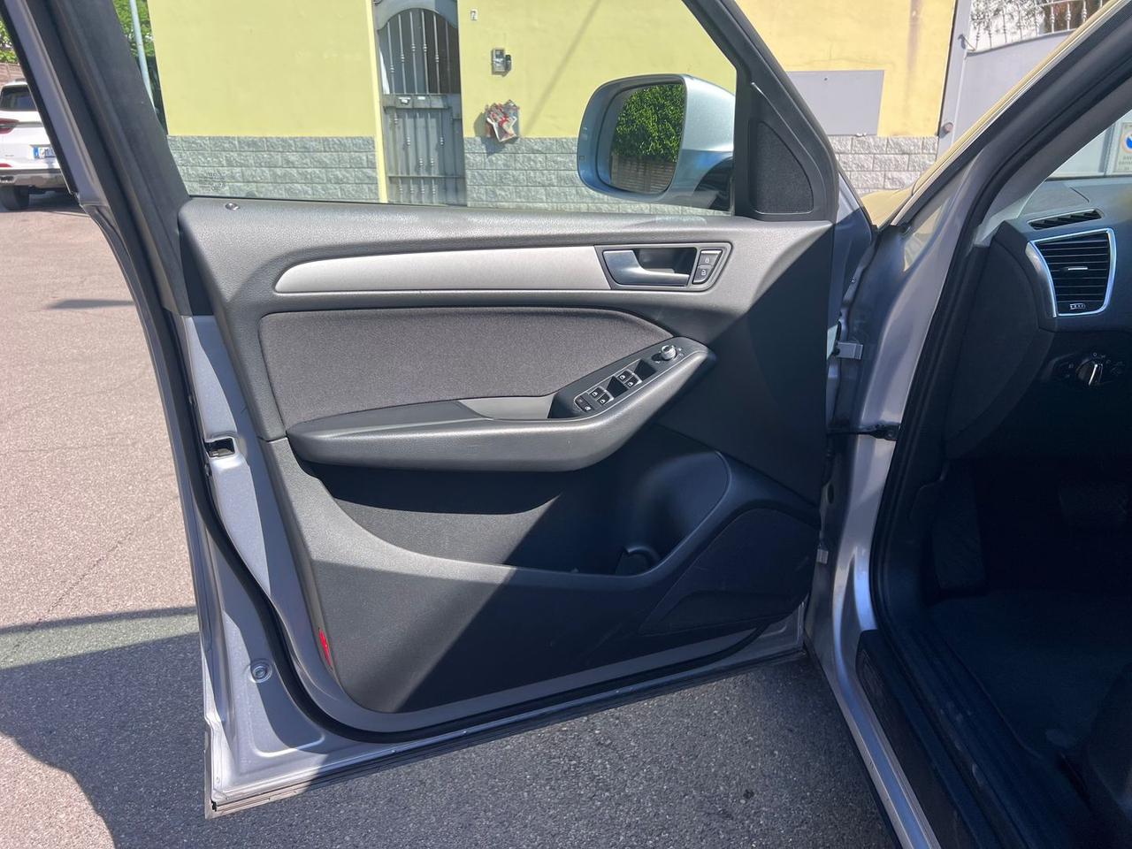 Audi Q5 2.0 TDI Advanced #10692