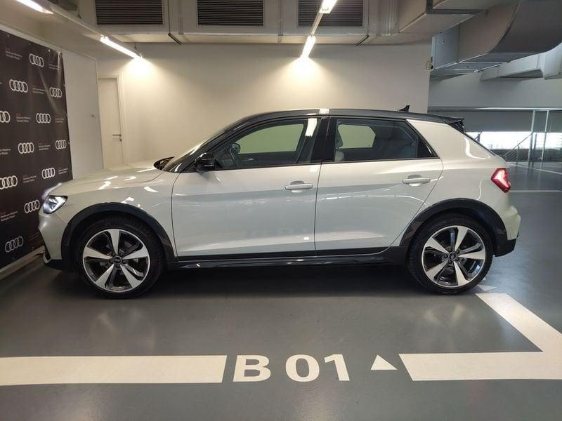 Audi A1 A1 allstreet 30 1.0 tfsi Identity Contrast 110cv s tronic