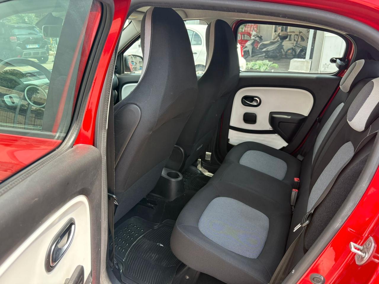 Renault Twingo SCe 74cv Limited