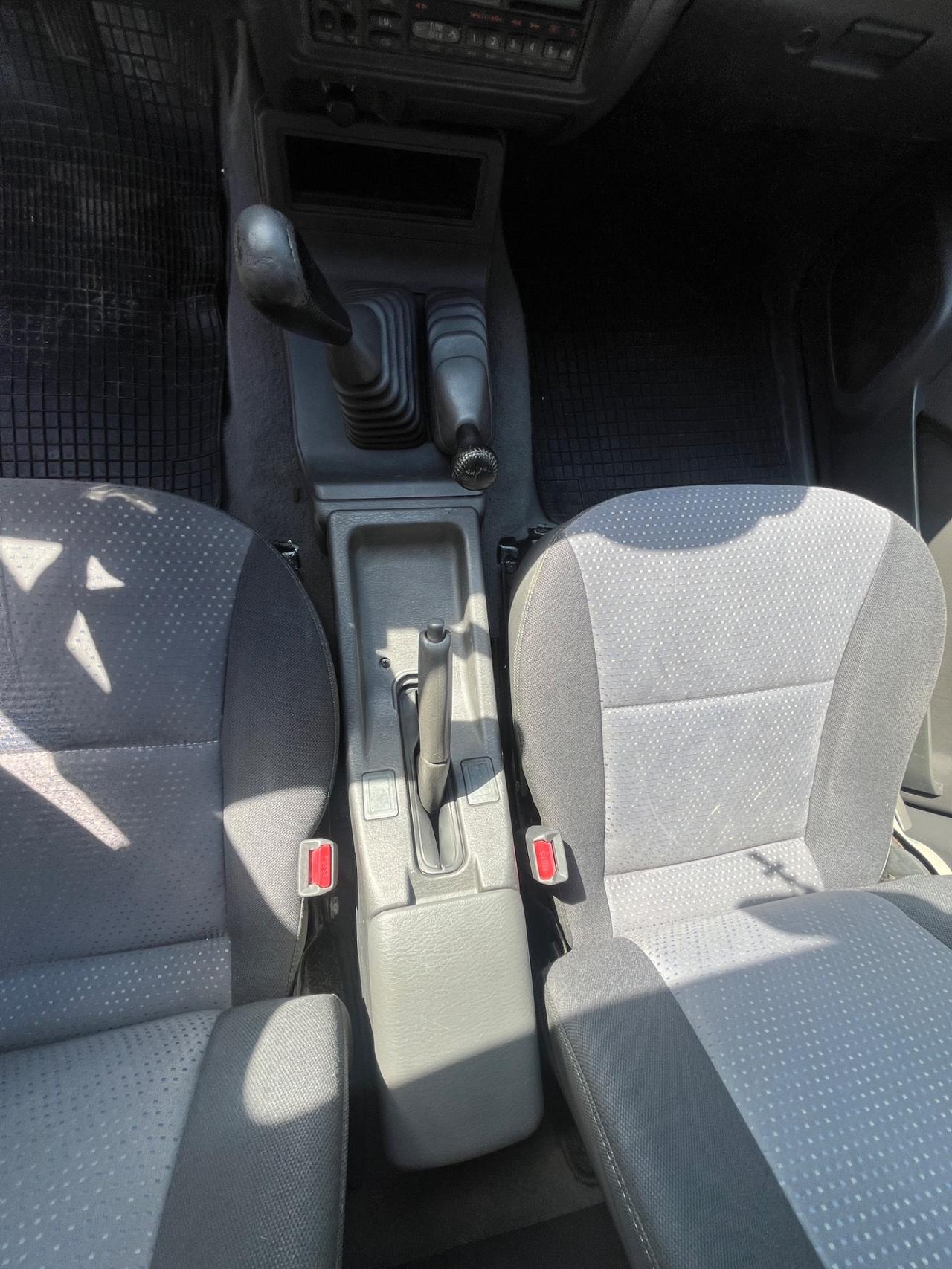 Mitsubishi L200 2.5 TDI 4WD Club Cab Pup. GLS Targ.