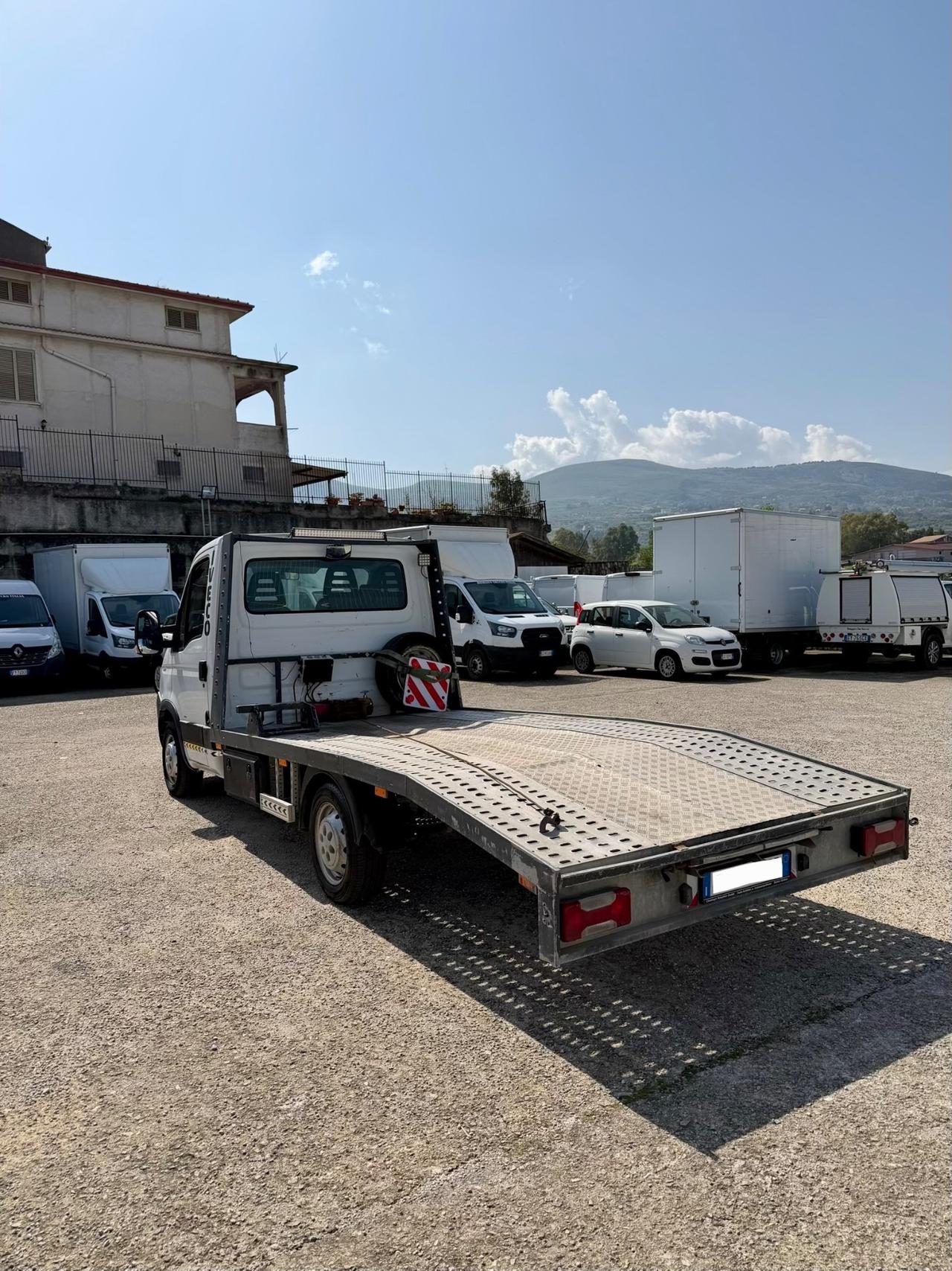 Iveco Daily carroattrezzi 29L12D 2.3 2008