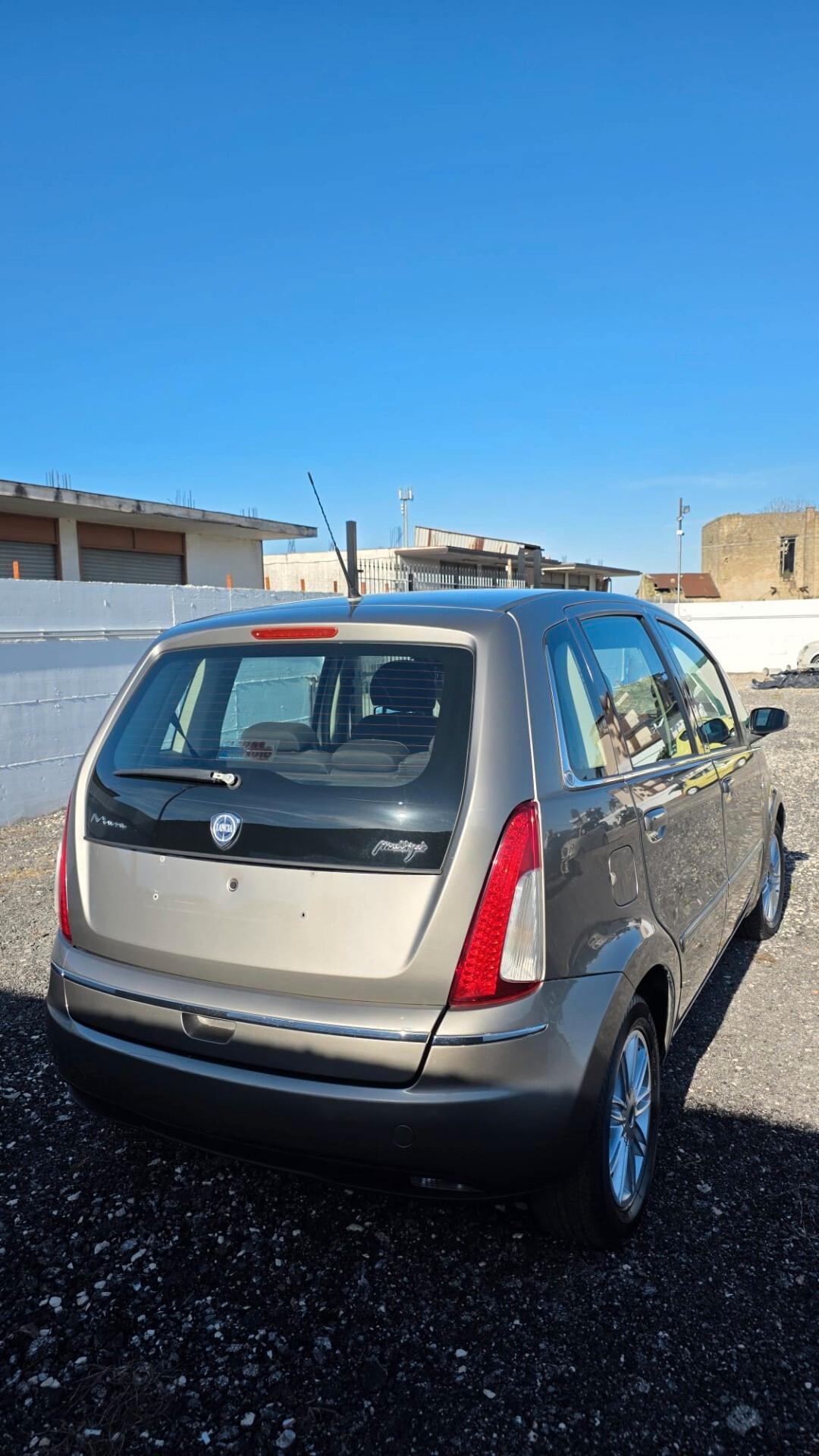 Lancia MUSA 1.3 Multijet 16V 90 CV Oro