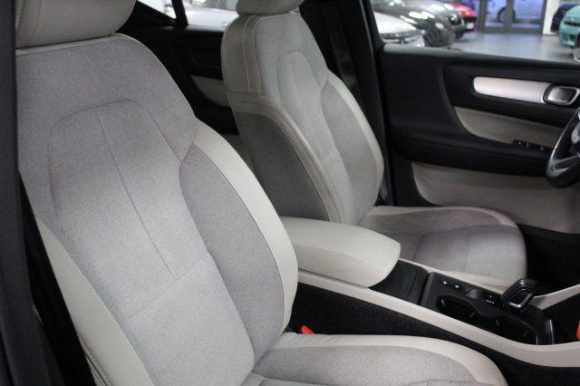 VOLVO XC40 2.0 D3 150 CV Momentum Pro Automatica