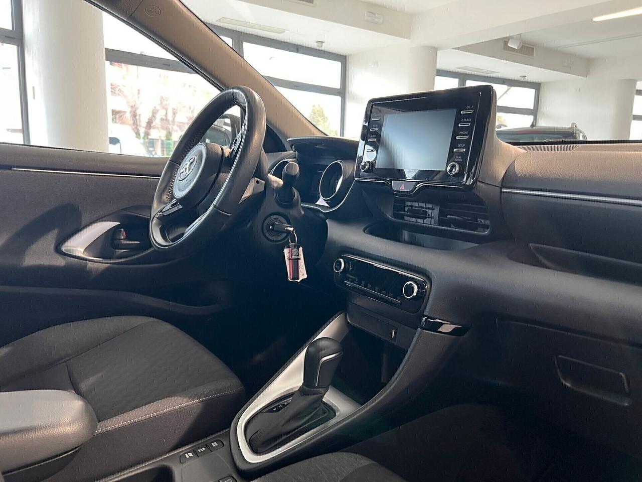 Toyota Yaris 1.5 Hybrid 5 porte Trend